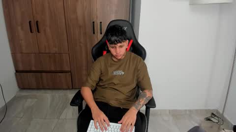 Jake Pons online show from 10.15.25