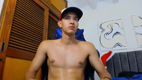 Hi guys im new 3 online show from 01.25.25