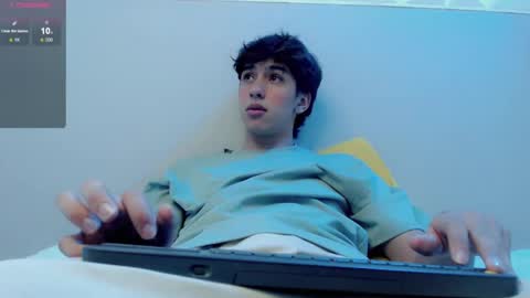 Snapshot of jake_tripp chatting on 10.15.25 jake_tripp online show from 10.15.25