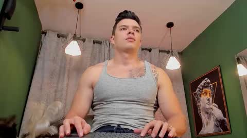 Snapshot of jakee_tyler chatting on 11.04.25 Jake Tyler online show from 11.04.25