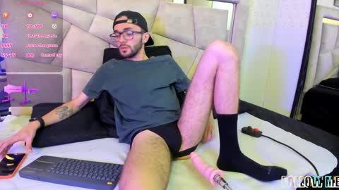 jakemagnus_ online show from 01.24.25