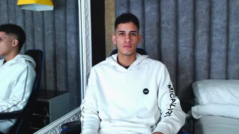 jakemoxleey online show from 01.05.25