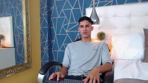 jakemoxleey online show from 01.06.25