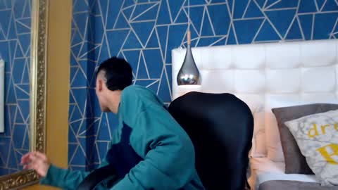 jakemoxleey online show from 02.04.25