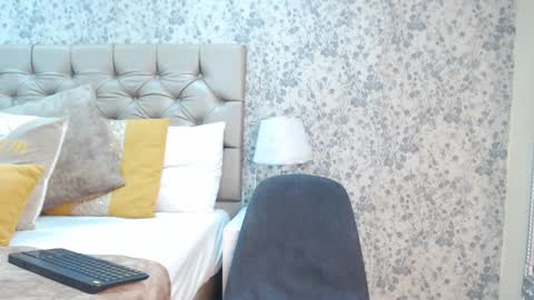 jakemoxleey online show from 02.15.25