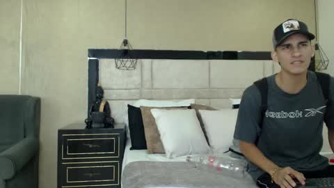 jakemoxleey online show from 02.23.25