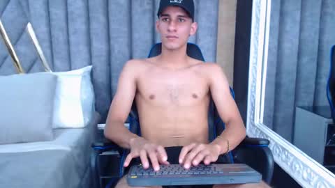 jakemoxleey online show from 03.06.25