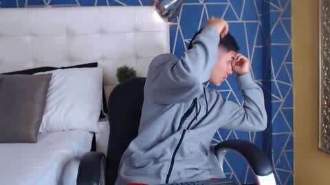 jakemoxleey online show from 03.07.25