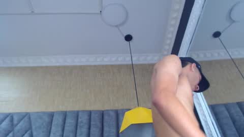 jakemoxleey online show from 03.10.25