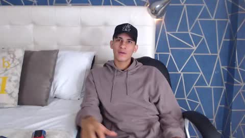 jakemoxleey online show from 03.12.25