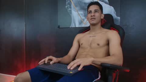 Snapshot of jakemoxley chatting on 10.24.25 JakeMoxley online show from 10.24.25