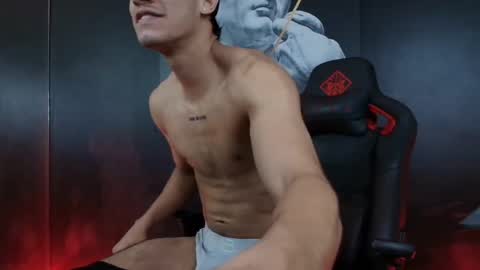 Snapshot of jakemoxley chatting on 10.30.25 JakeMoxley online show from 10.30.25