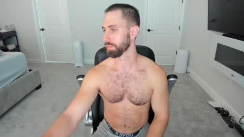 Snapshot of jakeorion chatting on 10.11.25 Jake Orion online show from 10.11.25