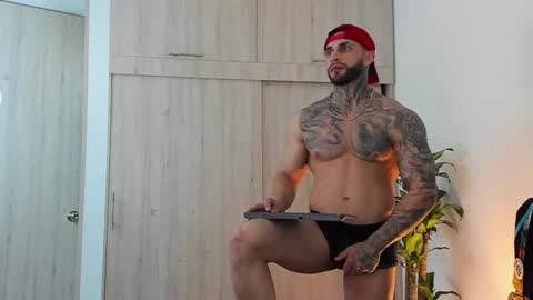 Snapshot of jakeortega chatting on 10.24.25 Jake Orthega online show from 10.24.25