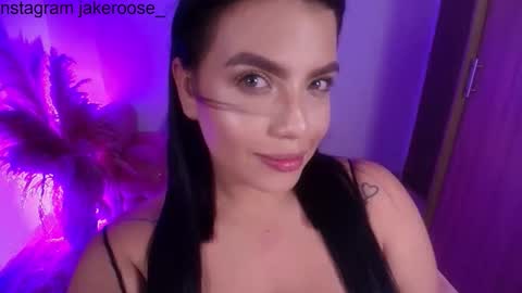 Snapshot of jakeroose chatting on 11.10.25 jaquelin online show from 11.10.25