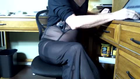 Snapshot of jakesplayin chatting on 01.04.25 jakesplayin online show from 01.04.25