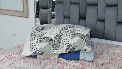 my name is sebas If you come here dont hesitate to say hello Im a guy who really likes having conversations and having hot online show from 12.14.24