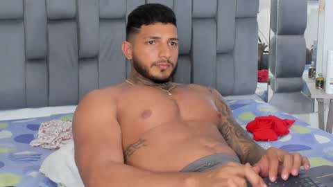 my name is sebas If you come here dont hesitate to say hello Im a guy who really likes having conversations and having hot online show from 02.05.25