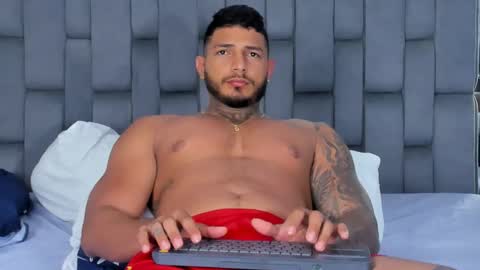 my name is sebas If you come here dont hesitate to say hello Im a guy who really likes having conversations and having hot online show from 02.11.25