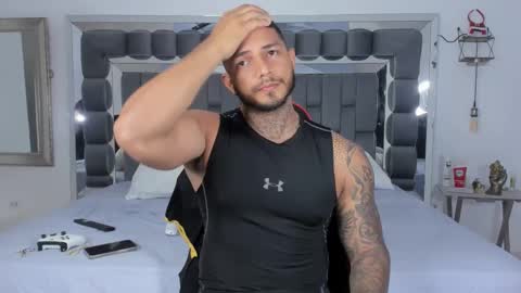 my name is sebas If you come here dont hesitate to say hello Im a guy who really likes having conversations and having hot online show from 02.14.25