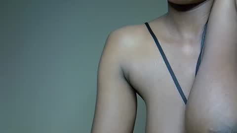 Snapshot of jalie_petite256 chatting on 10.12.25 immy the great online show from 10.12.25