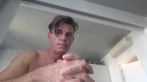 Snapshot of jam_on_it chatting on 01.01.25 JAM online show from 01.01.25