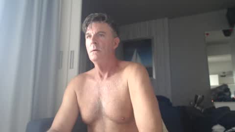 Snapshot of jam_on_it chatting on 02.07.25 JAM online show from 02.07.25