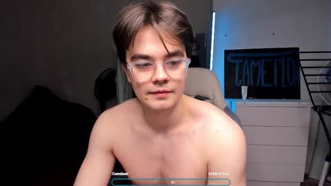 Snapshot of jame_flow chatting on 02.08.26 Hey there Im Jame online show from 02.08.26