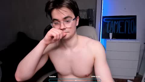 Snapshot of jame_flow chatting on 02.10.26 Hey there Im Jame online show from 02.10.26