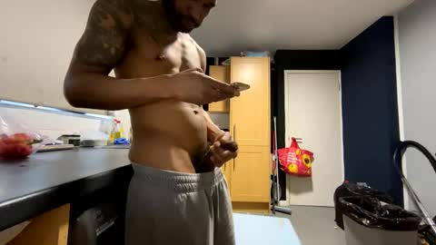 Snapshot of jamelw31 chatting on 12.25.24 Naughty Jamel online show from 12.25.24