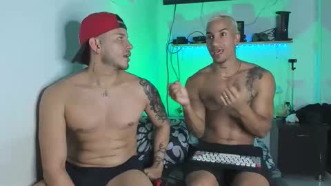 Snapshot of james_and_max chatting on 01.18.26 james_and_max online show from 01.18.26