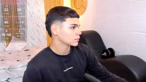 Snapshot of james_jonnes chatting on 10.09.25 James online show from 10.09.25