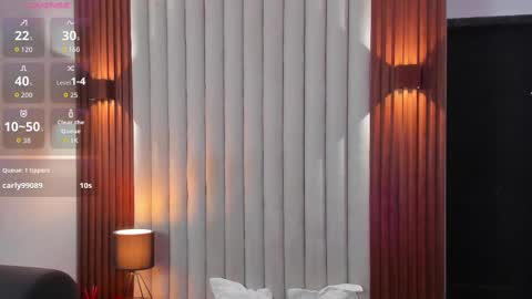 Snapshot of james_jonnes chatting on 10.24.25 James online show from 10.24.25