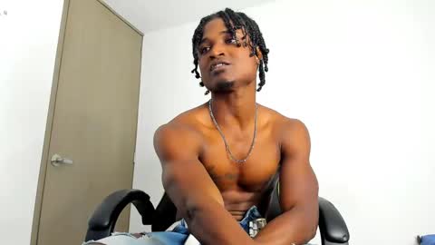 Snapshot of james_makony_1 chatting on 01.06.25 james_makony_1 online show from 01.06.25