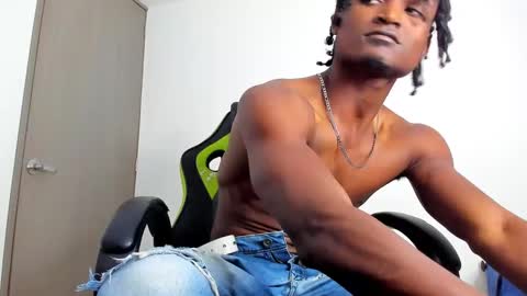 Snapshot of james_makony_1 chatting on 01.06.25 james_makony_1 online show from 01.06.25