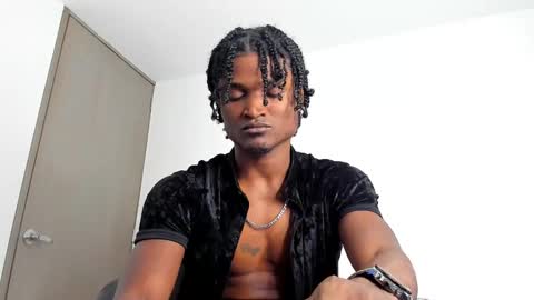 Snapshot of james_makony_1 chatting on 01.07.25 james_makony_1 online show from 01.07.25