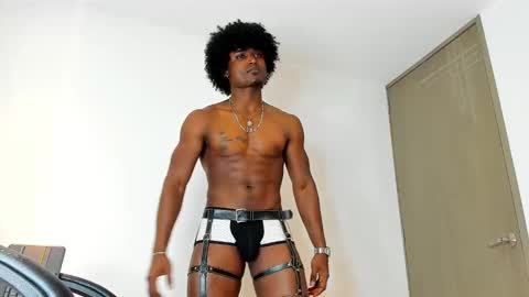 Snapshot of james_makony_1 chatting on 01.28.25 james_makony_1 online show from 01.28.25