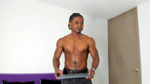 Snapshot of james_makony_1 chatting on 02.26.25 james_makony_1 online show from 02.26.25