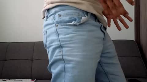 james_silva1 online show from 04.20.26