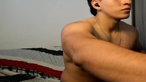 Snapshot of james_silva1 chatting on 05.14.26 james_silva1 online show from 05.14.26