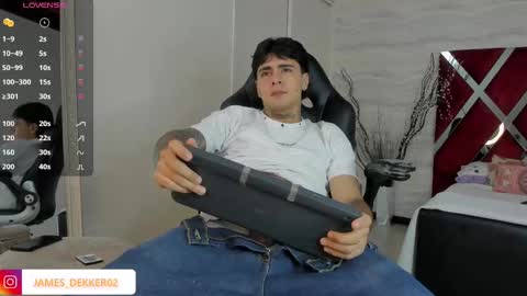 jamesdekker online show from 10.04.25