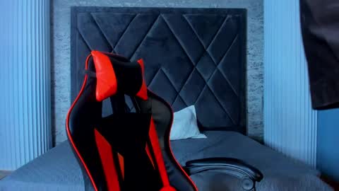 jamesgolden_ online show from 03.04.25