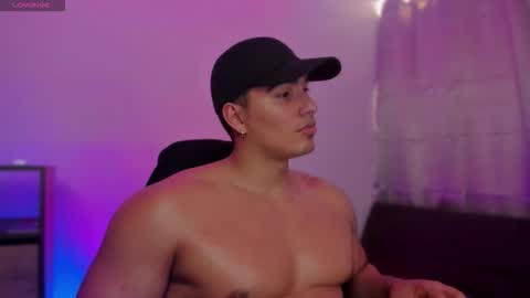 Snapshot of jamesgraay chatting on 10.14.25 James Gray online show from 10.14.25