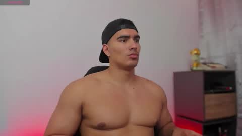 Snapshot of jamesgraay chatting on 11.05.25 James Gray online show from 11.05.25