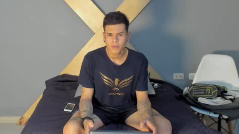 Snapshot of jamesinked_ chatting on 12.05.24 Jamesinked online show from 12.05.24