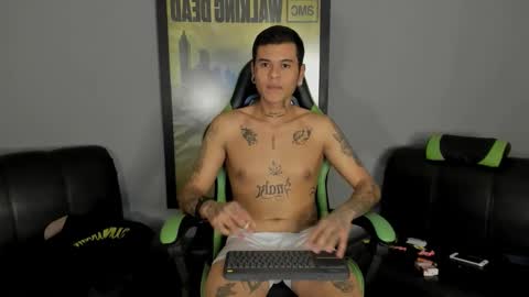 Snapshot of jamesinked_ chatting on 02.15.25 Jamesinked online show from 02.15.25