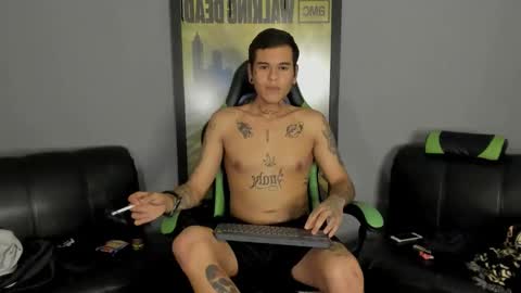 Snapshot of jamesinked_ chatting on 03.05.25 Jamesinked online show from 03.05.25