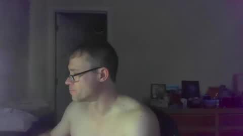 Snapshot of jamesjewels chatting on 02.05.25 jamesjewels online show from 02.05.25