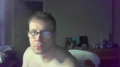 Snapshot of jamesjewels chatting on 02.09.25 jamesjewels online show from 02.09.25