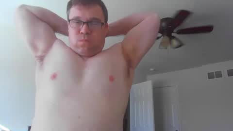 Snapshot of jamesjewels chatting on 03.08.25 jamesjewels online show from 03.08.25